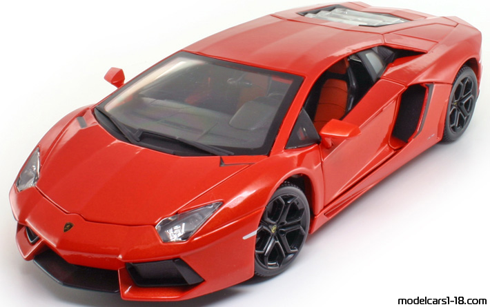 2011 - Lamborghini Aventador LP700-4 Bburago 1/18 (Red) Front left side